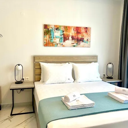 Four Shades Luxury Апарт-отель 4*