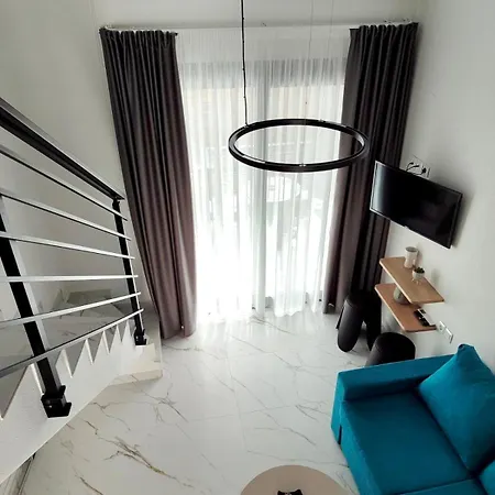 Four Shades Luxury