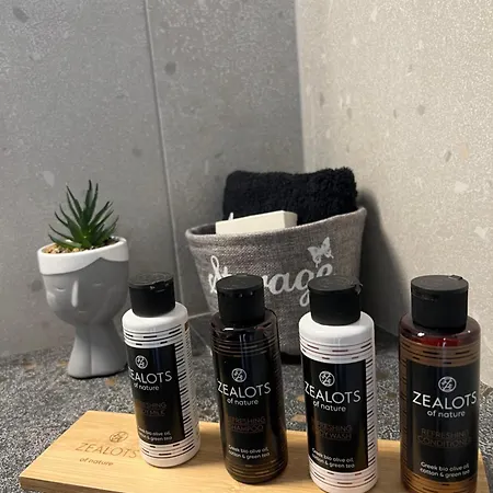 Four Shades Luxury
