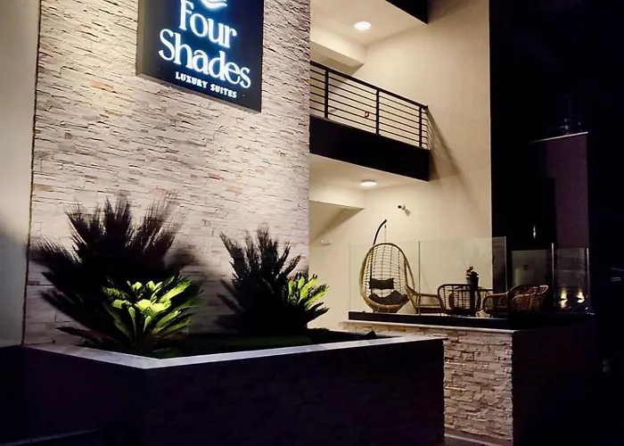 Aparthotel Four Shades Luxury 4*