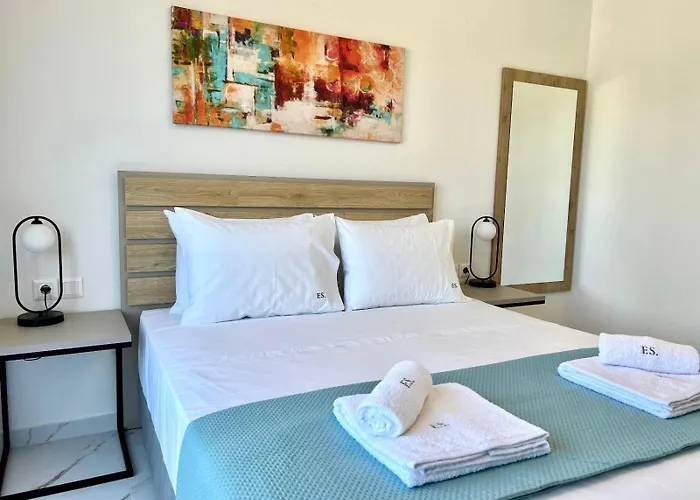 Four Shades Luxury Sarti