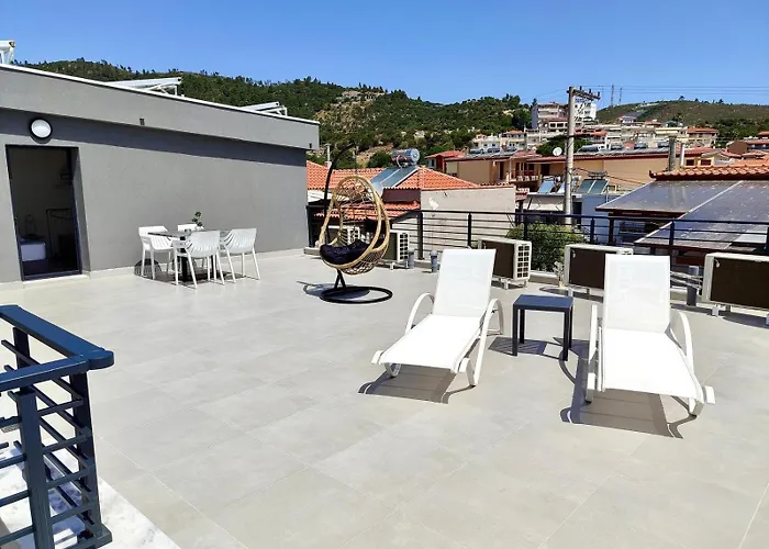 Four Shades Luxury Aparthotel Sarti