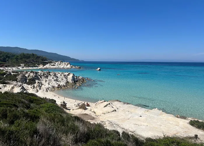 Four Shades Luxury Aparthotel Sarti