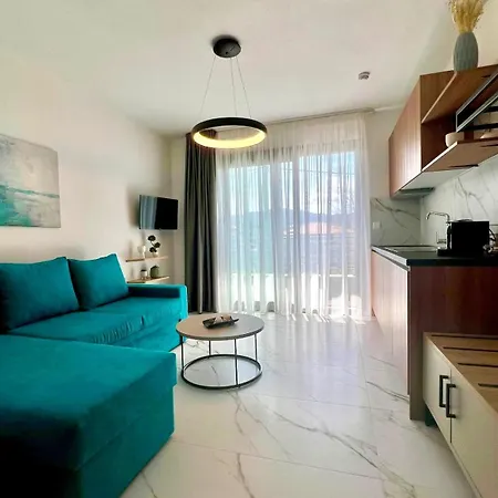 Apartmanhotel Four Shades Luxury