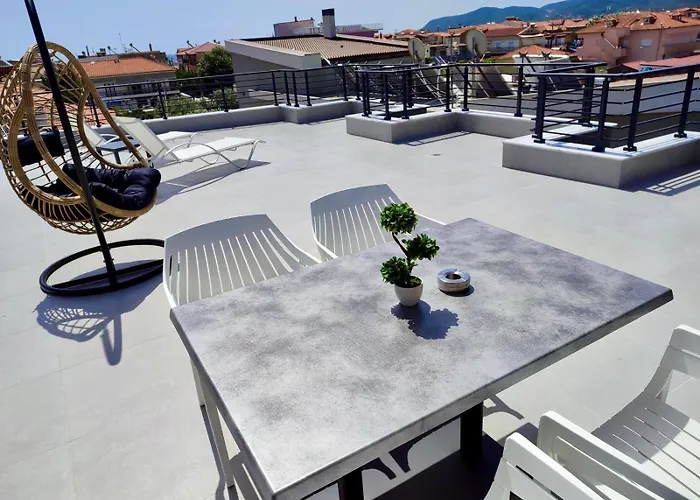 Appart hôtel Four Shades Luxury Sarti