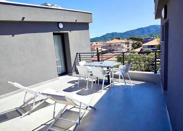 Four Shades Luxury Appart hôtel