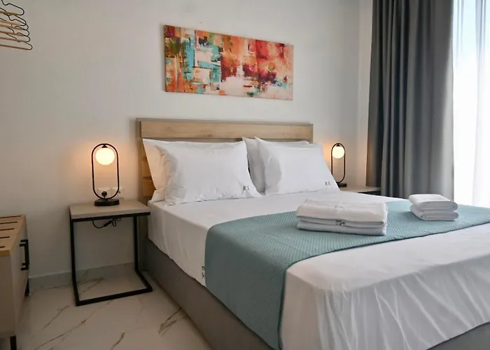 Appart hôtel Four Shades Luxury Sarti